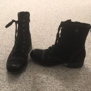 Cobb Hill Lined Shoe Boot in Black